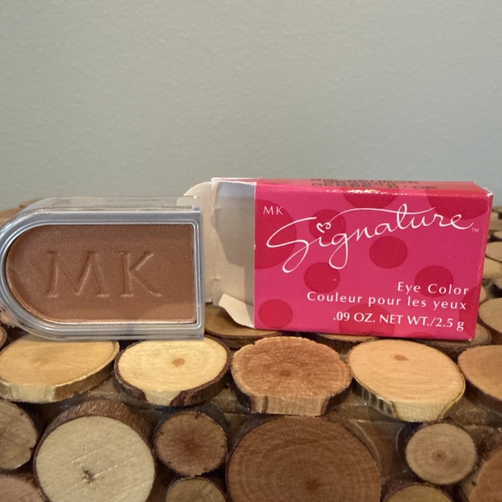 Mary Kay Signature Eye Color GOLDENROD Eye Shadow # 883000